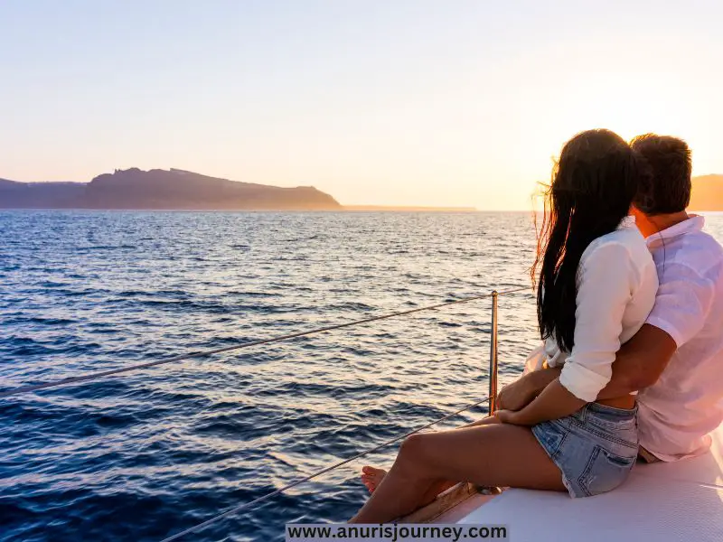 couples-sunset-cruise