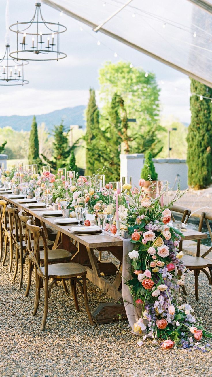 floral-table-runners