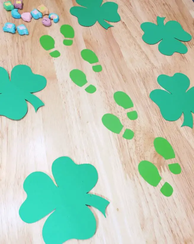 leprechaun-foot-trail-st-patrick's-day-crafts-for-kids