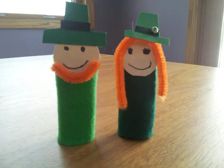 leprechaun-finger-puppets