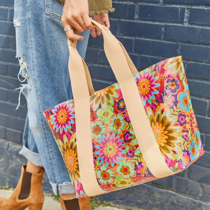 handmade-spring-print-tote-bag-spring-craft-ideas-for-adults