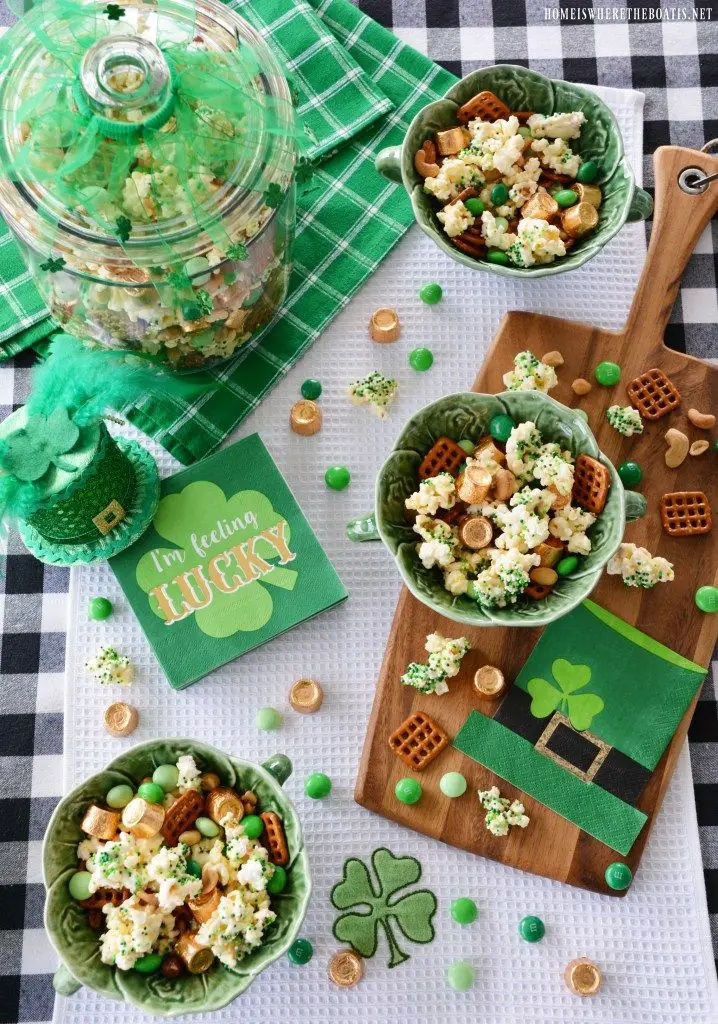 pot-of-gold-popcorn-st-patrick's-day-themed-snacks