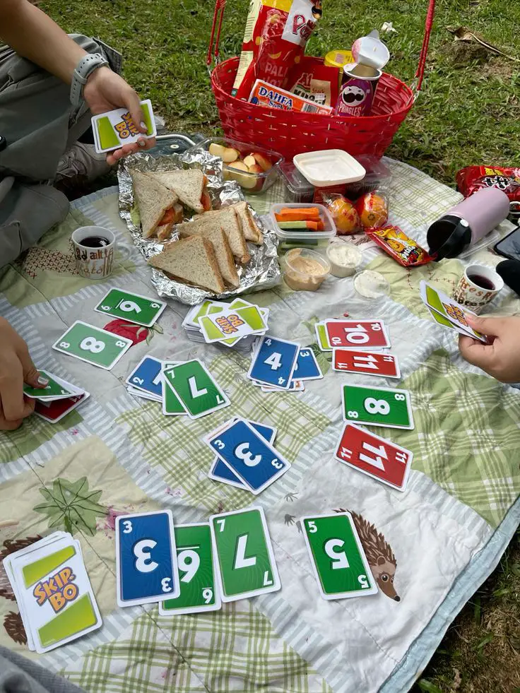 outdoor-games-spring-picnic-ideas