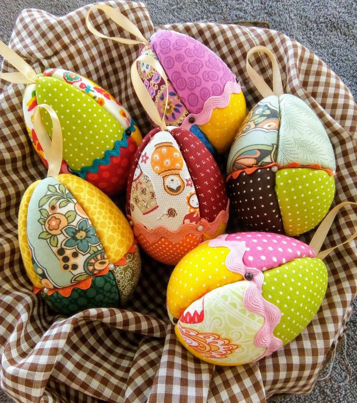 patchwork-easter-eggs