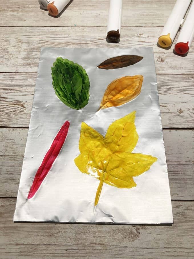 leaf-rubbings-fun-and-creative-fall-crafts