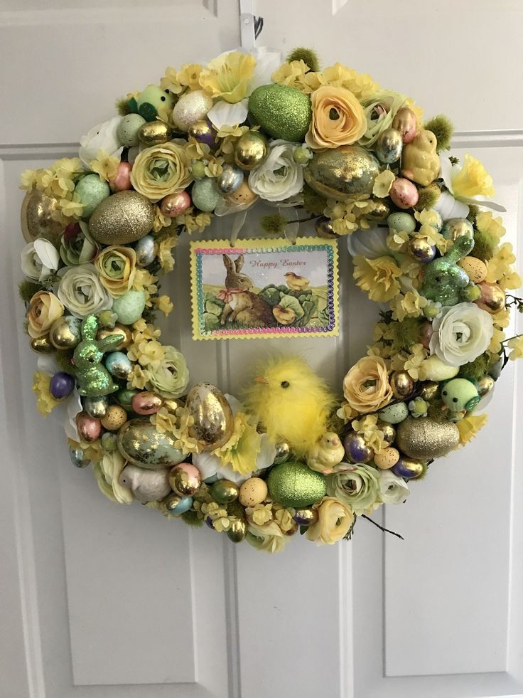 gold-egg-accents-easter-door-decoration-ideas