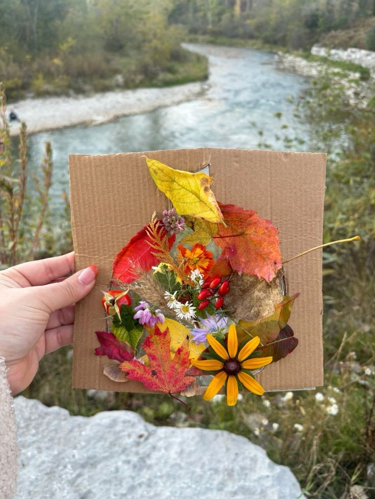 nature-collage-fun-and-creative-fall-craft