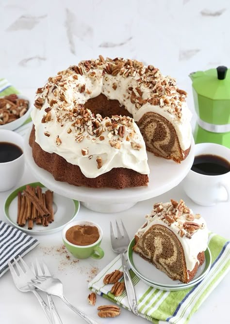 Cinnamon-Roll-Cake