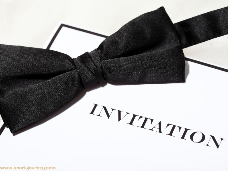 black and white wedding invitation card