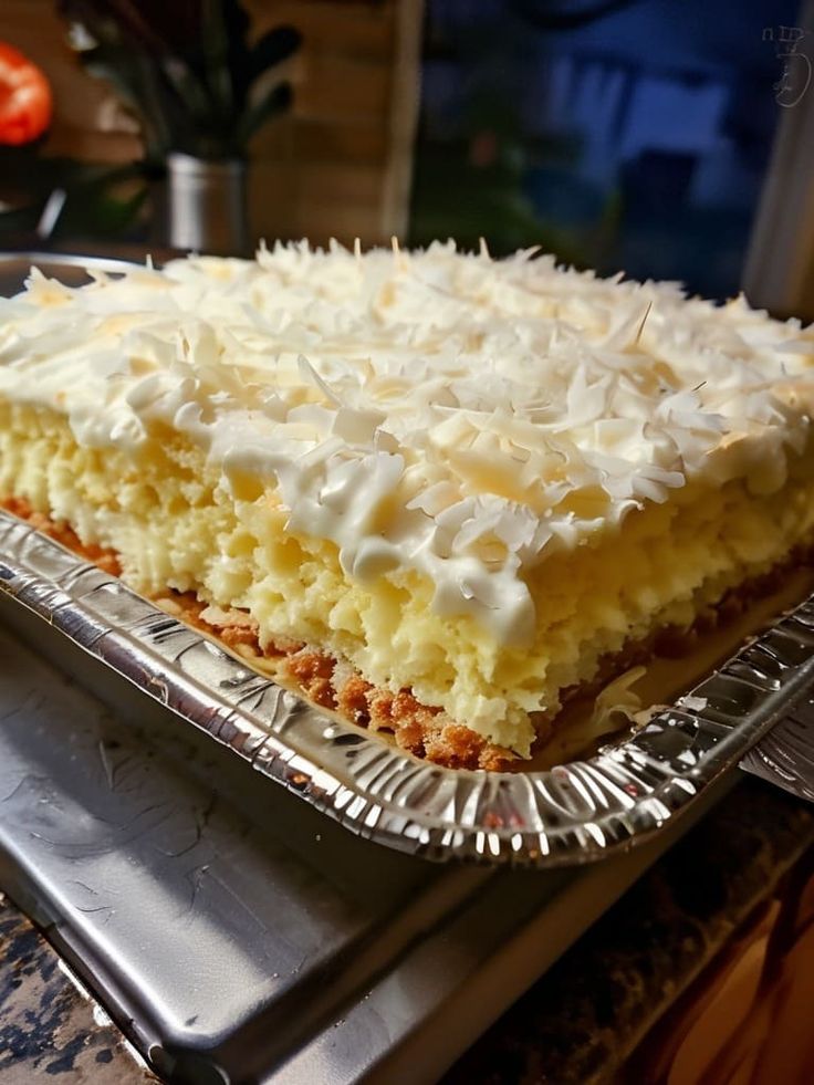 Coconut-Cream-Dream-Cake.