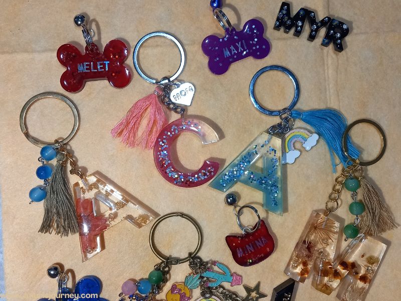 red, blue, purple and wine red Customized Keychains