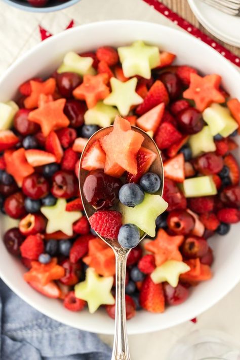 Firecracker-Fruit-Salad-as-39-Easy-4th-of-July-Snacks-That-Are-Perfect-for-Any-Party