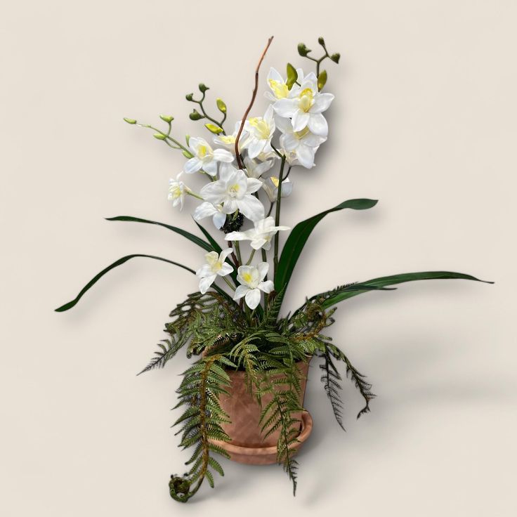 Gentle-White-Orchids-and-Ferns