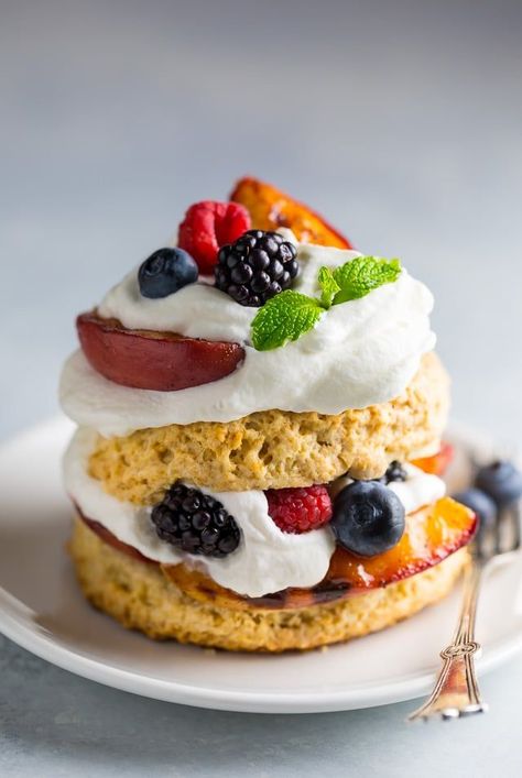 Grilled-Peach-Shortcakes