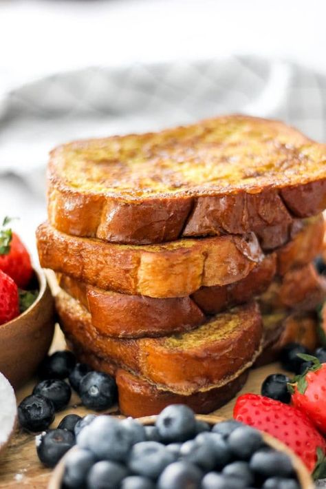 Homemade-French-Toast-with-Cinnamon-Sugar