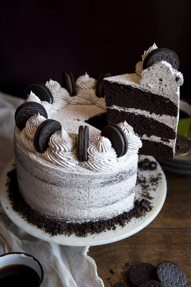 Oreo-Cake-as-21-Cool-Fathers-Day-Cake-Ideas-That-Will-Impress-Dad