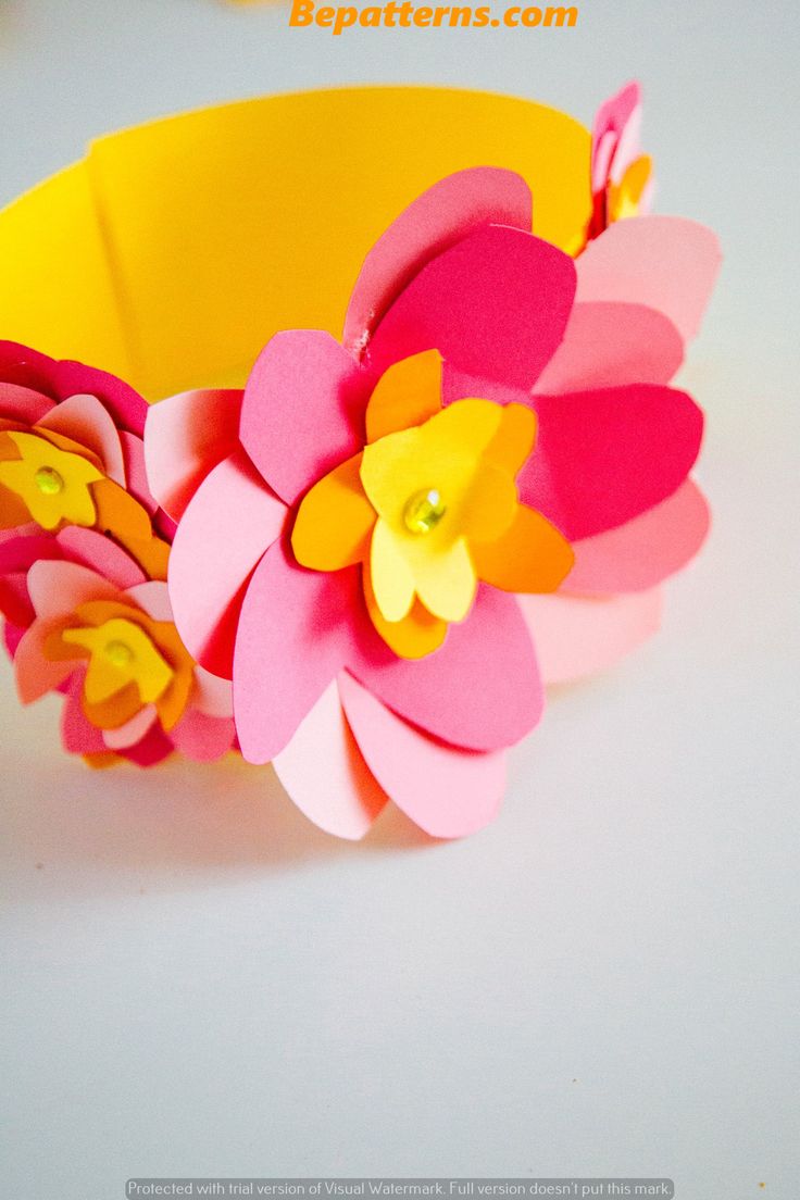 Paper-Plate-Flower-Crown-as-35-Cute-and-Easy-Mothers-Day-Crafts-for-Kids-to-Make