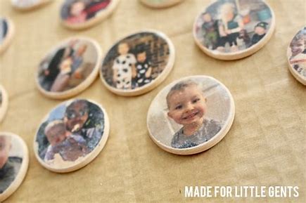 Photo-Magnets.-as-37-Fun-and-Creative-Fathers-Day-Crafts-for-Kids-to-Make