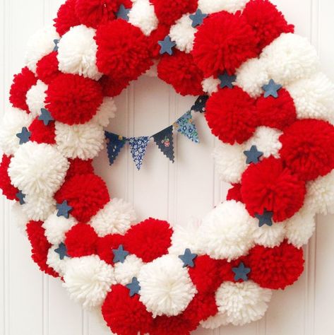 Red-White-and-Blue-Pom-Pom-Wreath