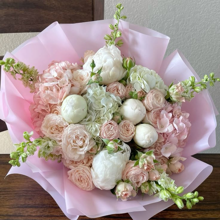 Romantic-Peonies-and-Hydrangeas.