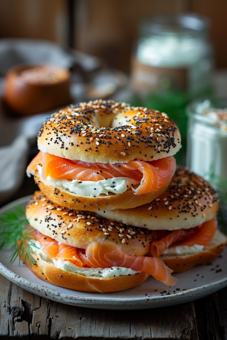 Smoked-Salmon-and-Cream-Cheese-Bagels