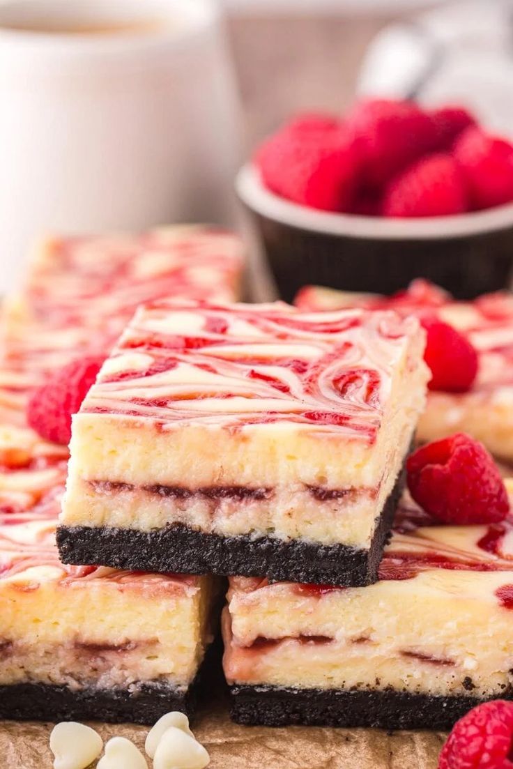 White-Chocolate-Raspberry-Cheesecake-Bars