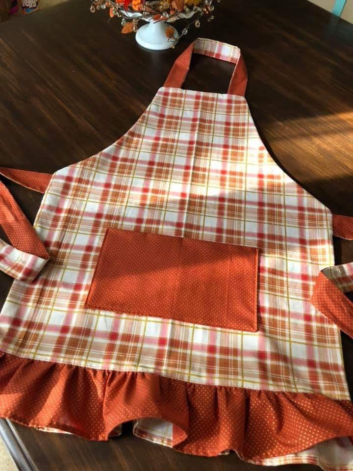 aprons-things-to-sew-for-your-kitchen