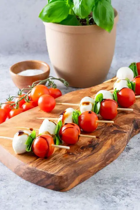 Caprese-Salad-Skewers