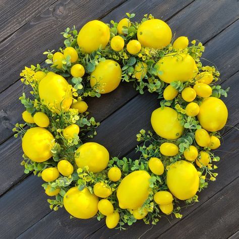 Citrus-Blossom-Wreath