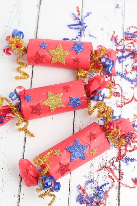 Firework-Inspired-DIY-Confetti-Poppers