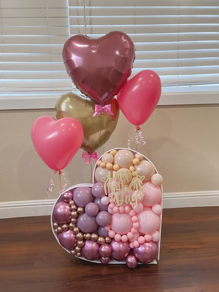 Heart-Shaped-Balloons