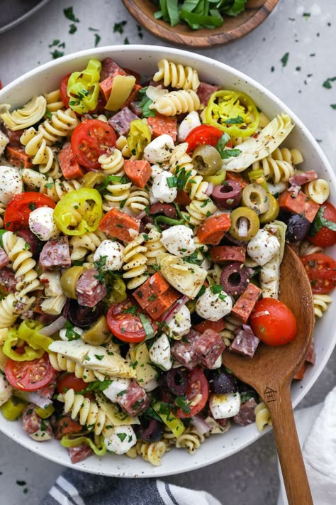 Pasta-Salad-with-Italian-Dressing