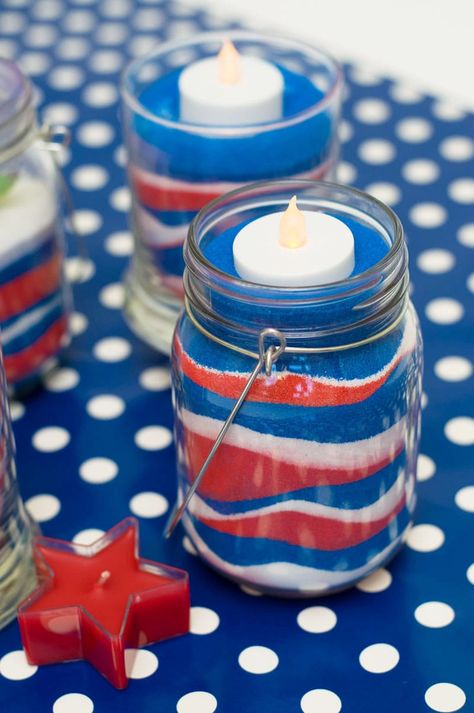 Patriotic-Mason-Jar-Candles-as-27-Creative-4th-of-July-Party-Favors-Your-Guests-Will-Love