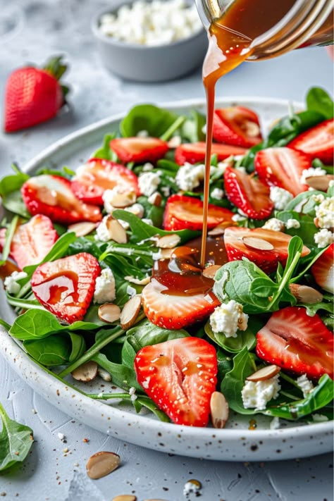 Spinach-and-Strawberry-Salad