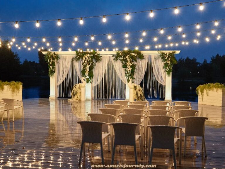 26 Wedding Lighting Ideas to Set the Mood