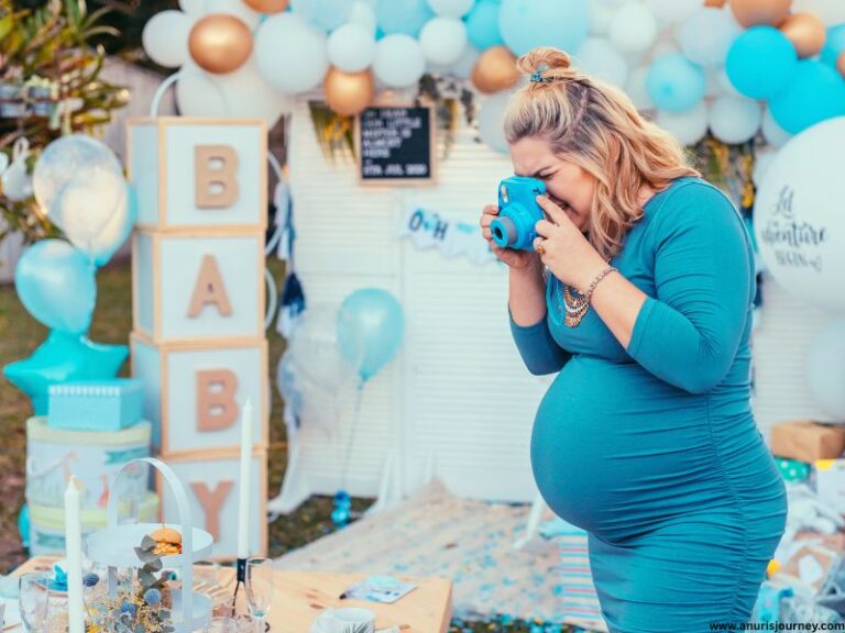 35 Adorable Baby Shower Photo Booth Ideas