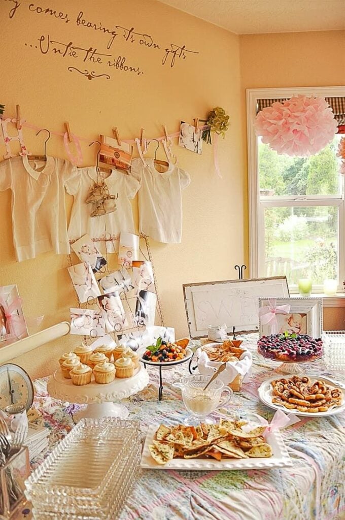 25 Simple and Elegant Baby Shower Centerpiece Ideas - Anuri's Journey