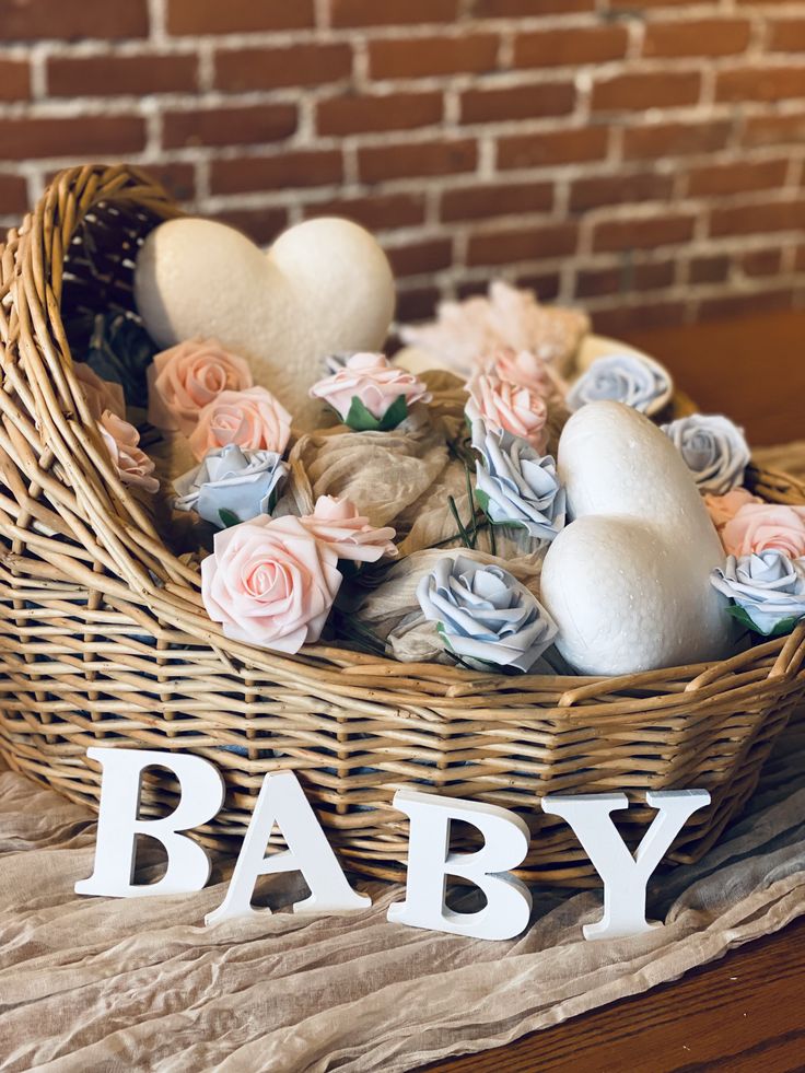 25 Simple and Elegant Baby Shower Centerpiece Ideas - Anuri's Journey