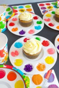 this is a Cupcake Decorating Contest game