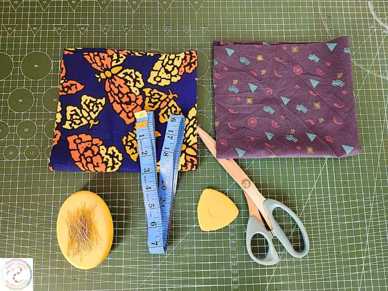 materials-on-how-to-sew-a-reversible-tote-bag