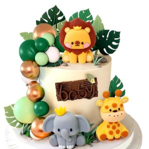 this is a Safari Toppers cake
