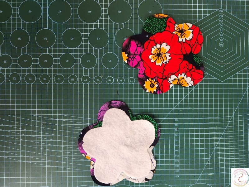 attach-the-padding-how-to-make-a-fabric-flower-coaster