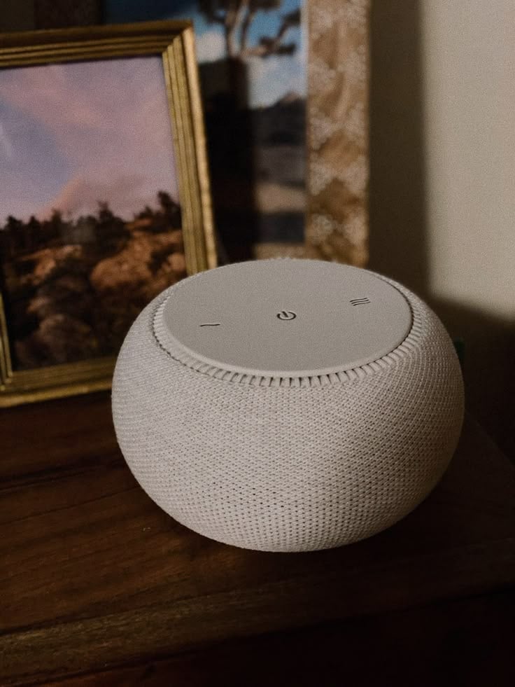 White-Noise-Machines