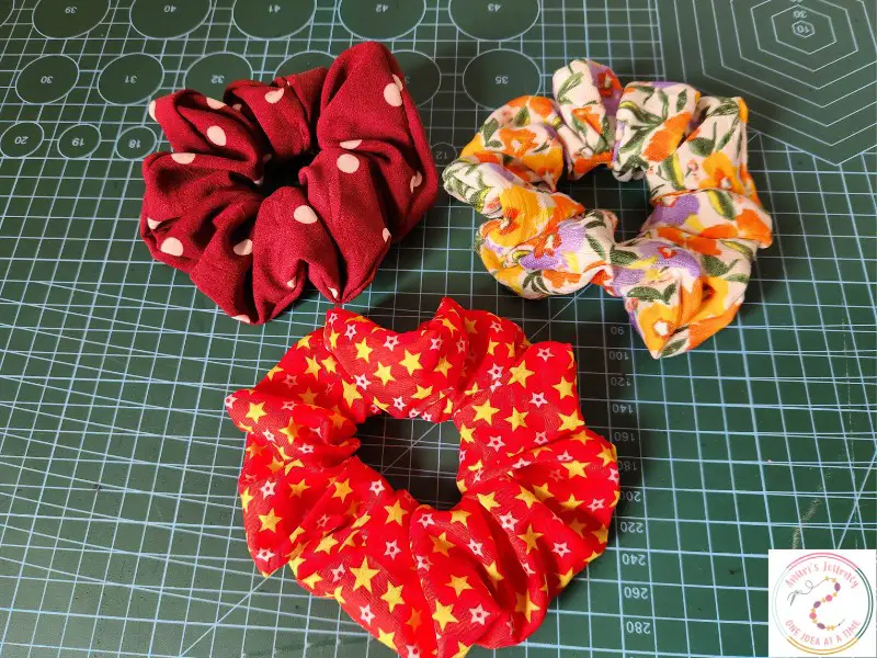 handmade-scrunchie-tutorial