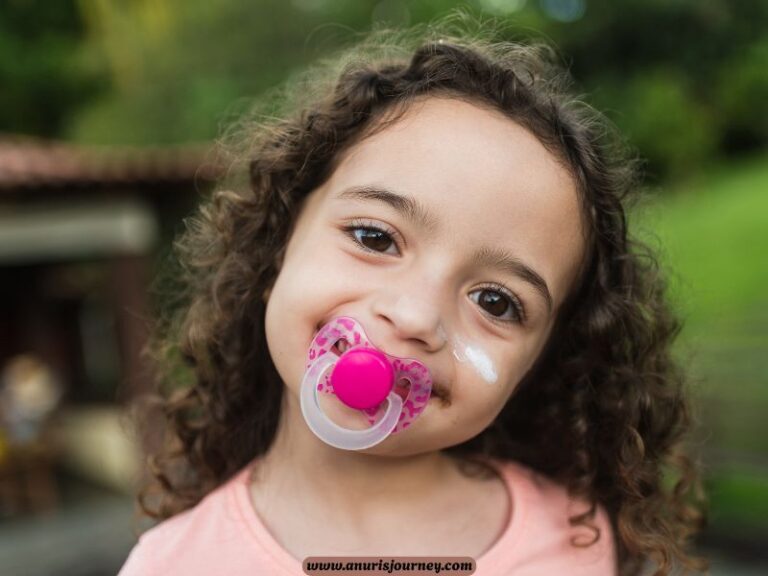 How to wean a toddler off pacifiers without meltdowns