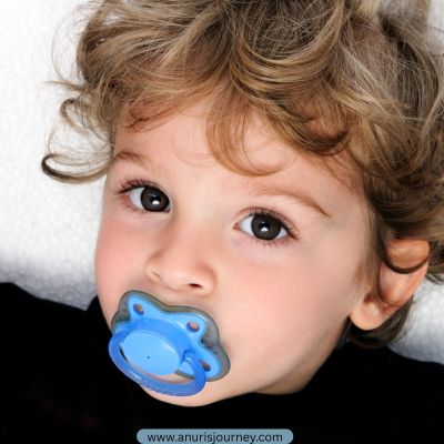 a-toddler-and-his-pacifier-how-to-wean-a-toddler-off-pacifiers-without-meltdowns