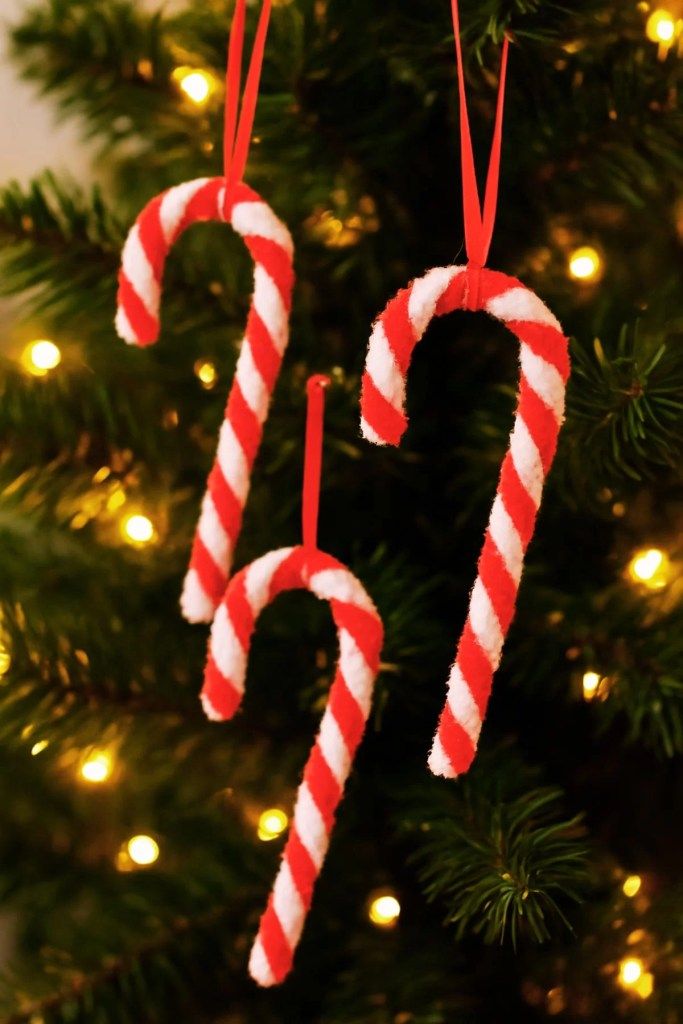 Pipe Cleaner Candy Canes
