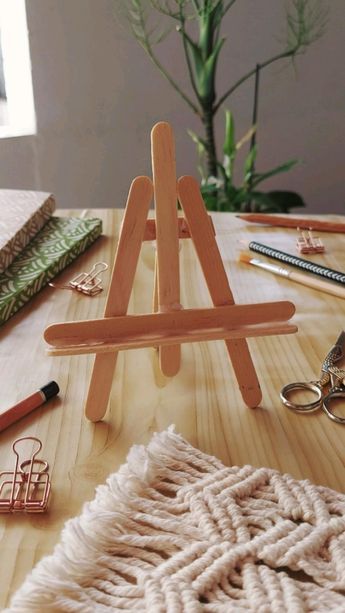 Popsicle Stick Mini Easels