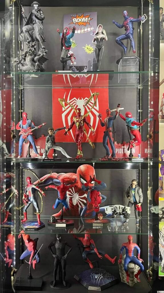  Action Figure Display Cases