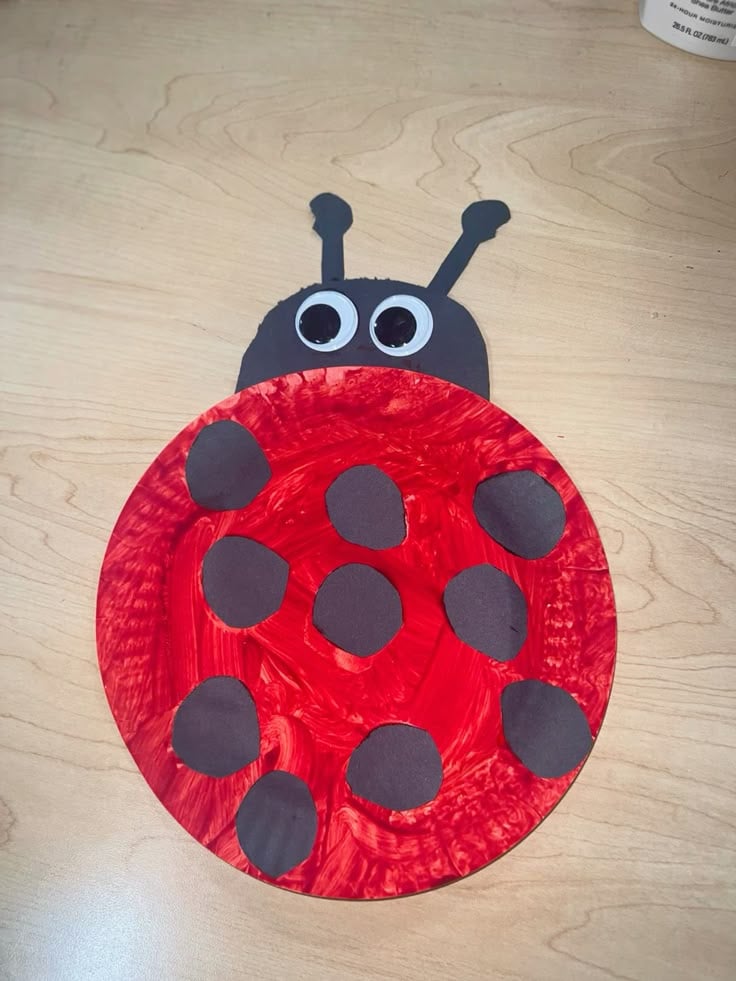  Button Ladybug Craft